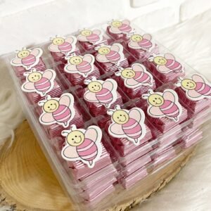 Pembe Çift Renk Böcek Dekorlu Çikolata