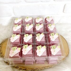 Pembe Bebe Dekorlu Çikolata