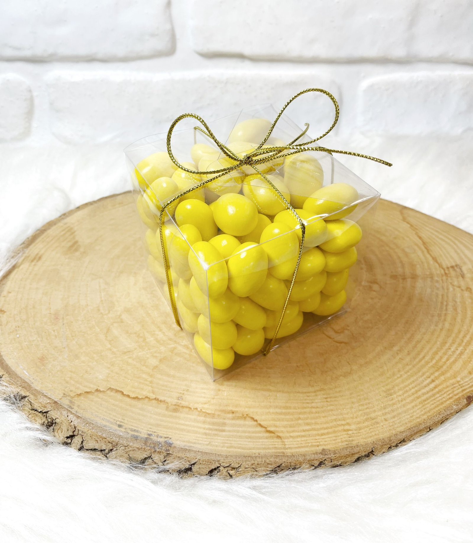 600 Gram Sarı Renk Çikolatalı Badem Draje