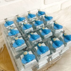 Mavi Arı Dekorlu Çikolata