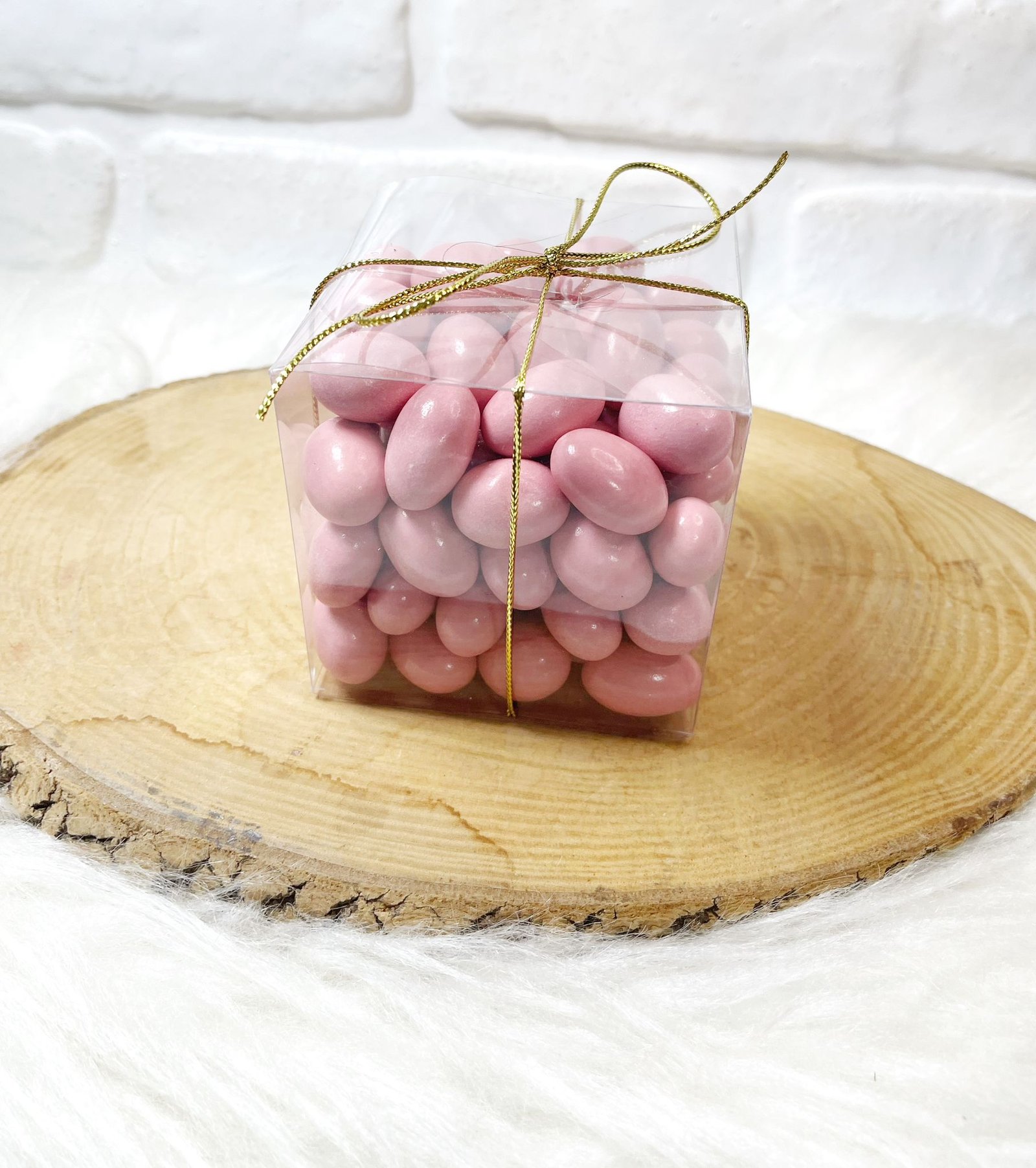 600 Gram Pembe Renk Çikolatalı Badem Draje