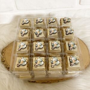 Balonlu Ayıcık Figürlü Ahşap Dekorlu Erkek Bebek Gold Oluklu Kalın Madlen Çikolata