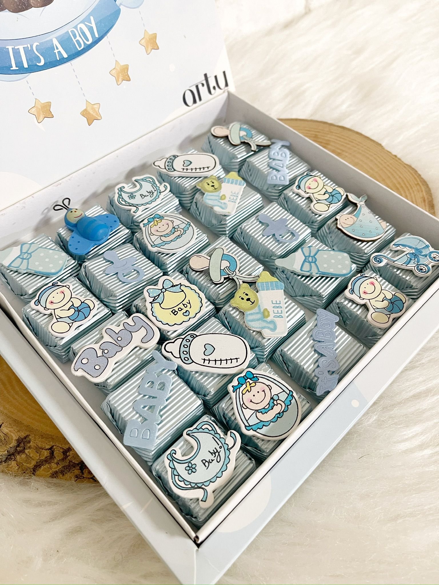 Erkek Bebek Karışık Dekorlu Çikolata Kutusu - Görsel 6