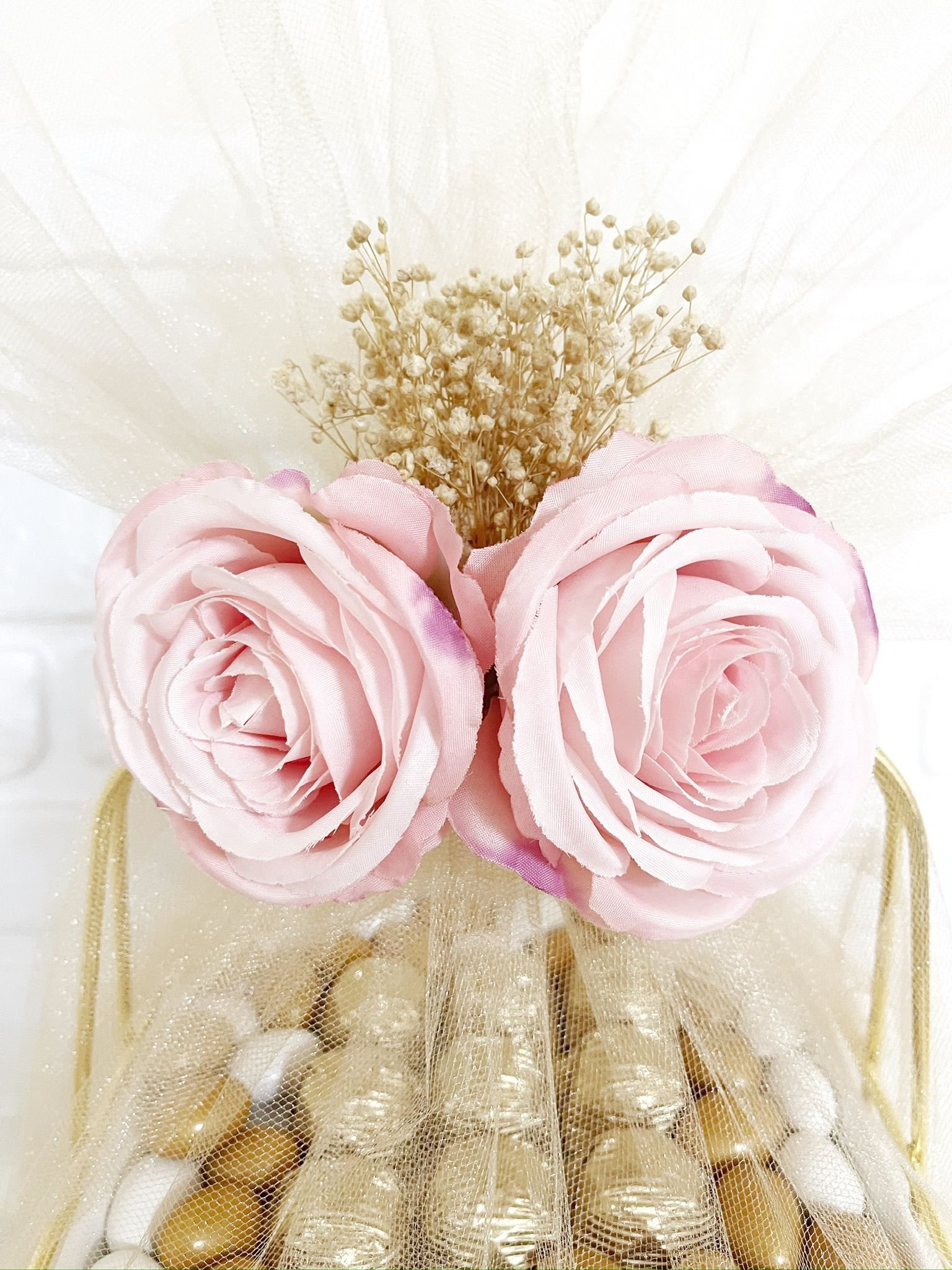 Tüllü Süslenmiş Pembe Güllü 2 Katlı Sunumlukta Nişan-Kız İsteme-Söz Çikolatası - Görsel 6