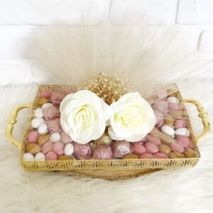 Tüllü Süslenmiş Beyaz Güllü Aynalı Tepside Nişan-Kız İsteme-Söz Çikolatası