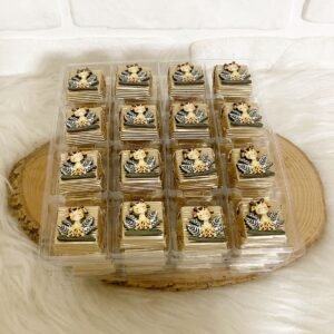 Zürafa Figürlü Ahşap Dekorlu Gold Erkek Bebek Oluklu Kalın Madlen Çikolata