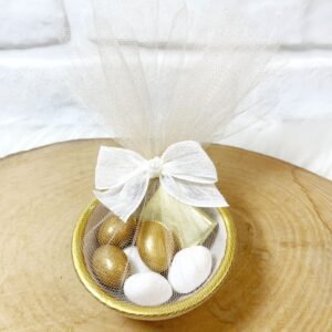 Tüllü Süslenmiş Seramik Kasede Draje ve Madlen Nişan-Nikah-Düğün Hediyeliği-Krem Rengi-