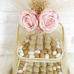 Tüllü Süslenmiş Pembe Güllü 2 Katlı Sunumlukta Nişan-Kız İsteme-Söz Çikolatası