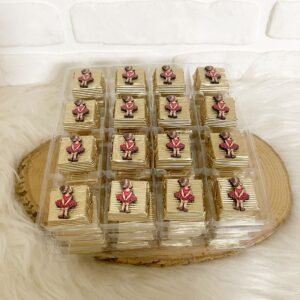 Kız Çocuk Figürlü Ahşap Dekorlu Gold Kız Bebek Oluklu Kalın Madlen Çikolata