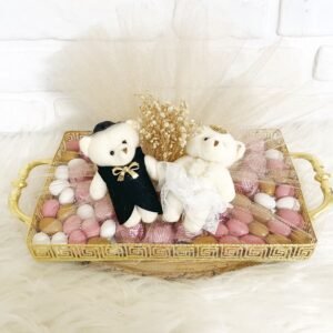 Tüllü Süslenmiş Gelin-Damat Ayıcıklı Aynalı Tepside Nişan-Kız İsteme-Söz Çikolatası