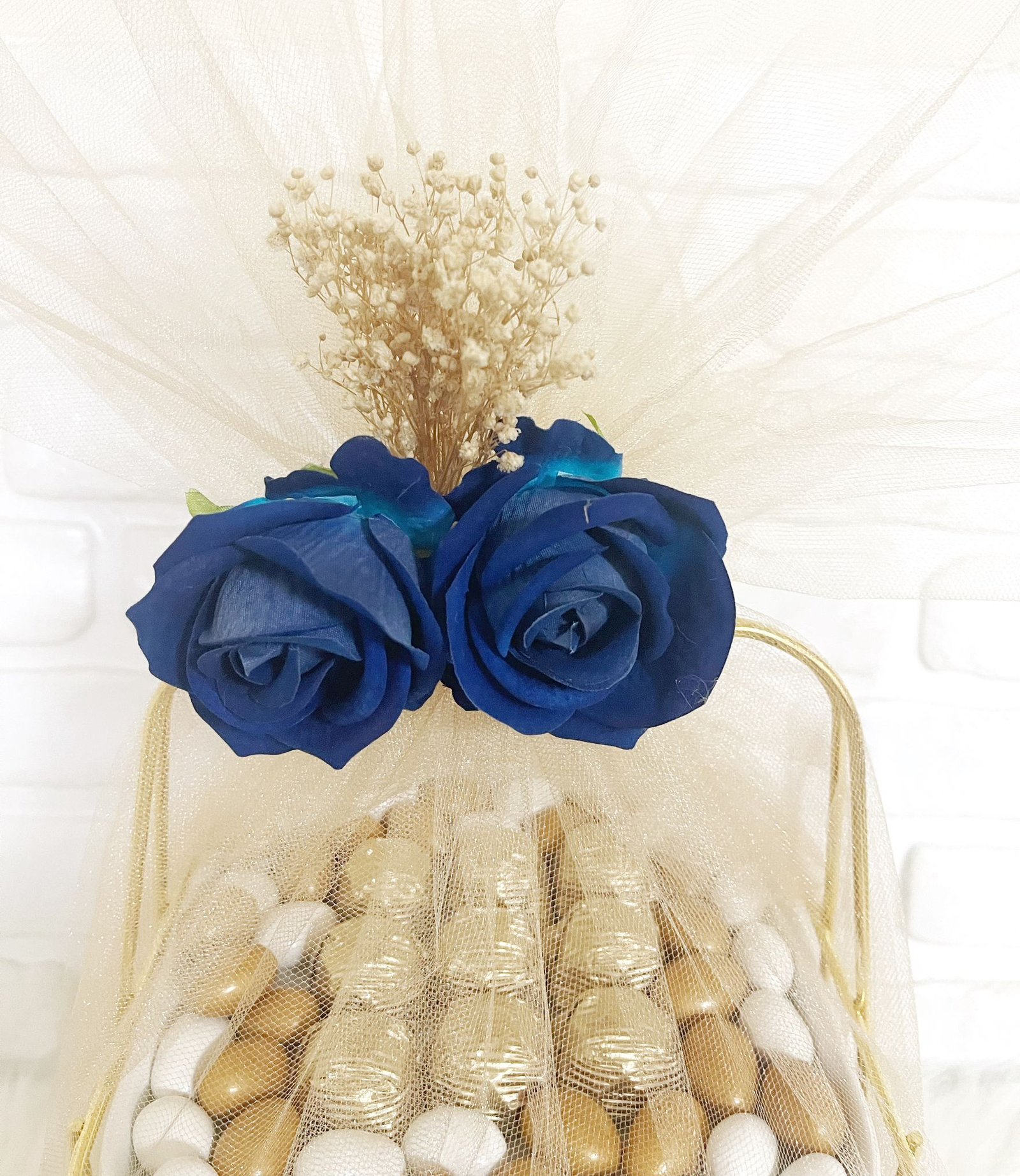 Tüllü Süslenmiş Lacivert Güllü 2 Katlı Sunumlukta Nişan-Kız İsteme-Söz Çikolatası - Görsel 6