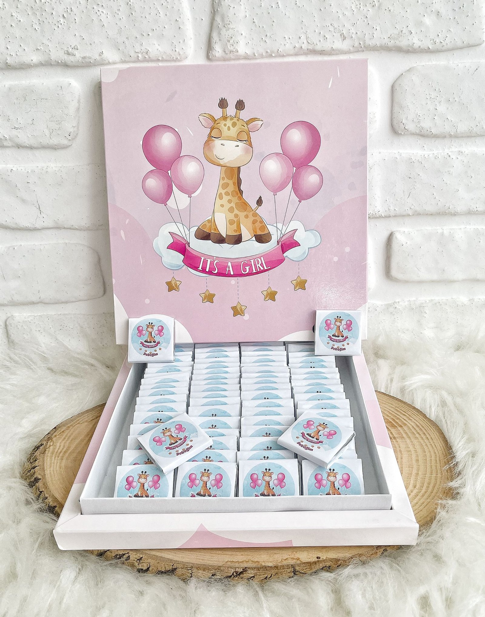 100 Adet Hoşgeldin Bebeğim Kız Bebek It’s a Girl Karton Kutulu Hediyelik Madlen Çikolata - Görsel 3