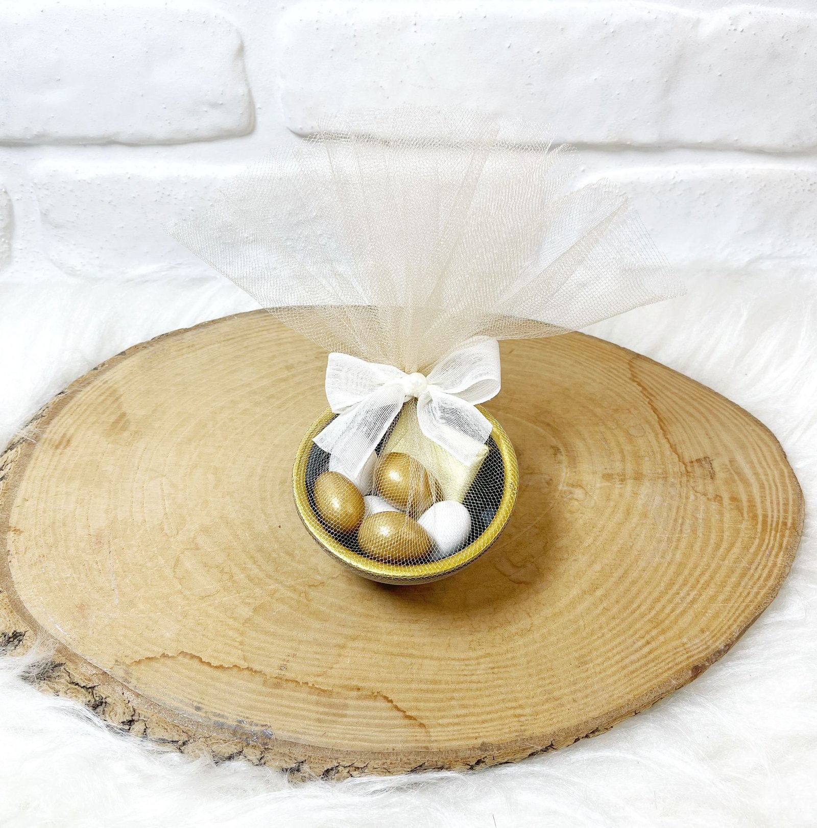 Tüllü Süslenmiş Seramik Kasede Draje ve Madlen Nişan-Nikah-Düğün Hediyeliği-Siyah-