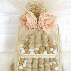 Tüllü Süslenmiş Yavru Ağzı Güllü 2 Katlı Sunumlukta Nişan-Kız İsteme-Söz Çikolatası