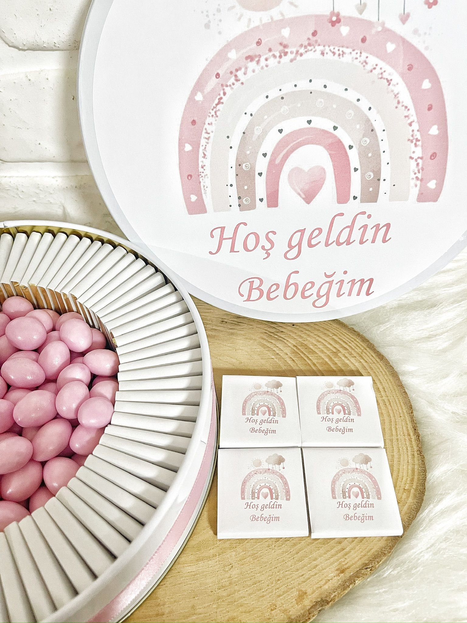 100 Adet+200 Gr Drajeli Hoşgeldin Bebeğim Kız Bebek Pembe Gökkuşağı Temalı Kutulu Hediyelik Madlen Çikolata - Görsel 7