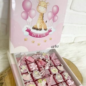 Kız Bebek Karışık Dekorlu Çikolata  Kutusu