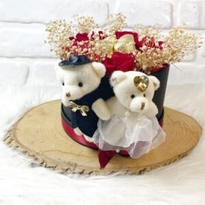 Kadife Güllü Ayıcık Süslemeli Kalp Çikolatalı Sevgililer Günü Kutusu