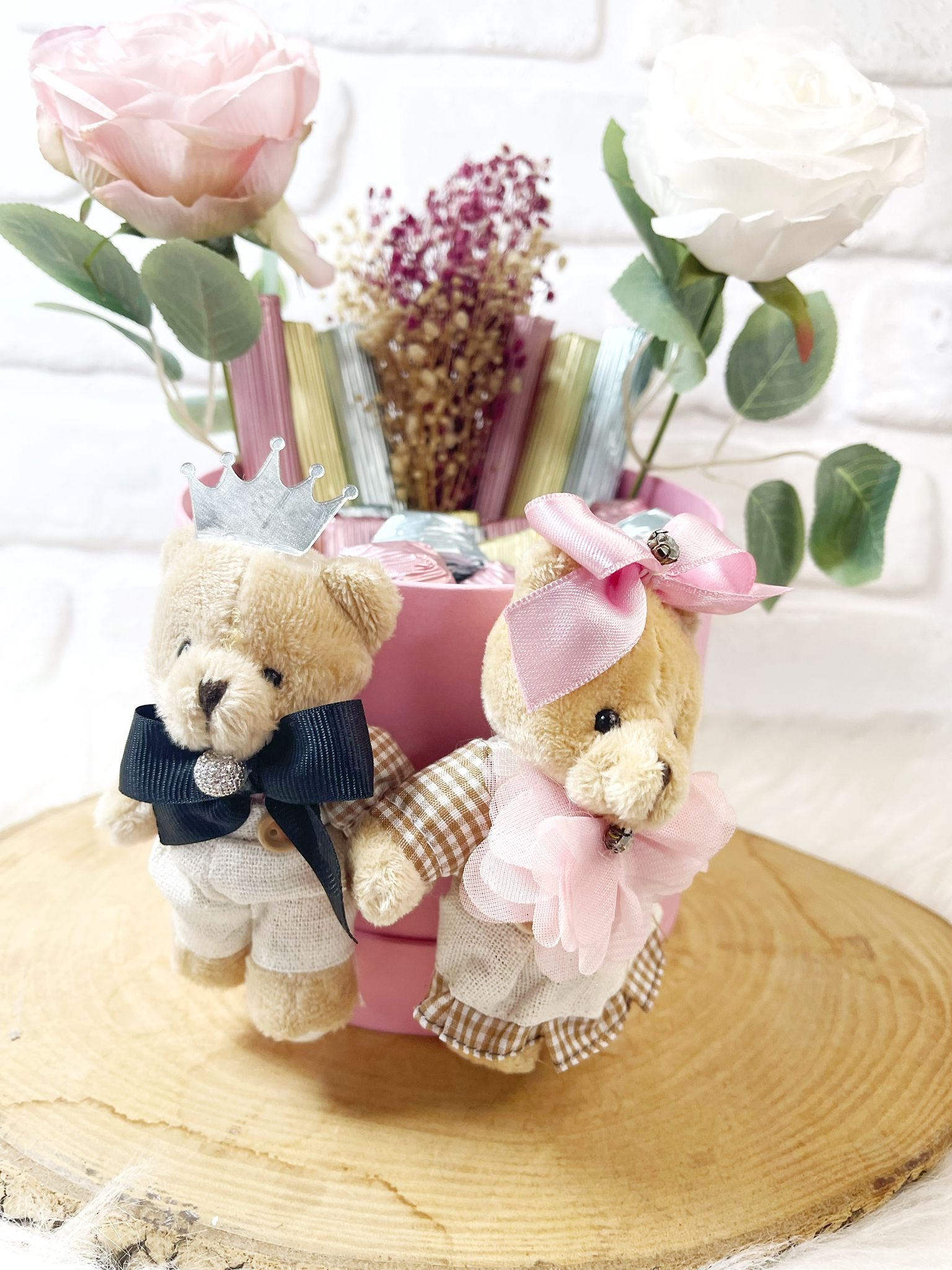 Kral-Kraliçe Süslemeli Ayıcıklı Model 1 Karışık Çikolata Kutusu - Görsel 5