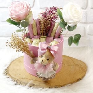 Süslemeli Ayıcıklı Kız Bebek Hediyelik Karışık Çikolata Kutusu