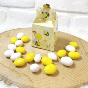 3 Boyutlu Özel Kutuda Arı Temalı Sarı-Beyaz Drajeli Doğum-Doğumgünü Hediyeliği