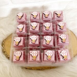 Uçan Balonlu Ayıcık Figürlü Ahşap Dekorlu Kız Bebek Pembe Oluklu Kalın Madlen Çikolata