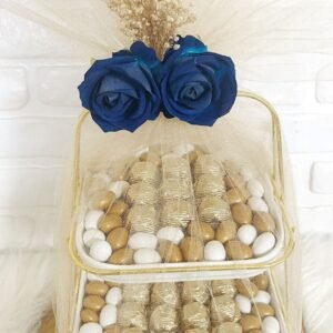 Tüllü Süslenmiş Lacivert Güllü 2 Katlı Sunumlukta Nişan-Kız İsteme-Söz Çikolatası