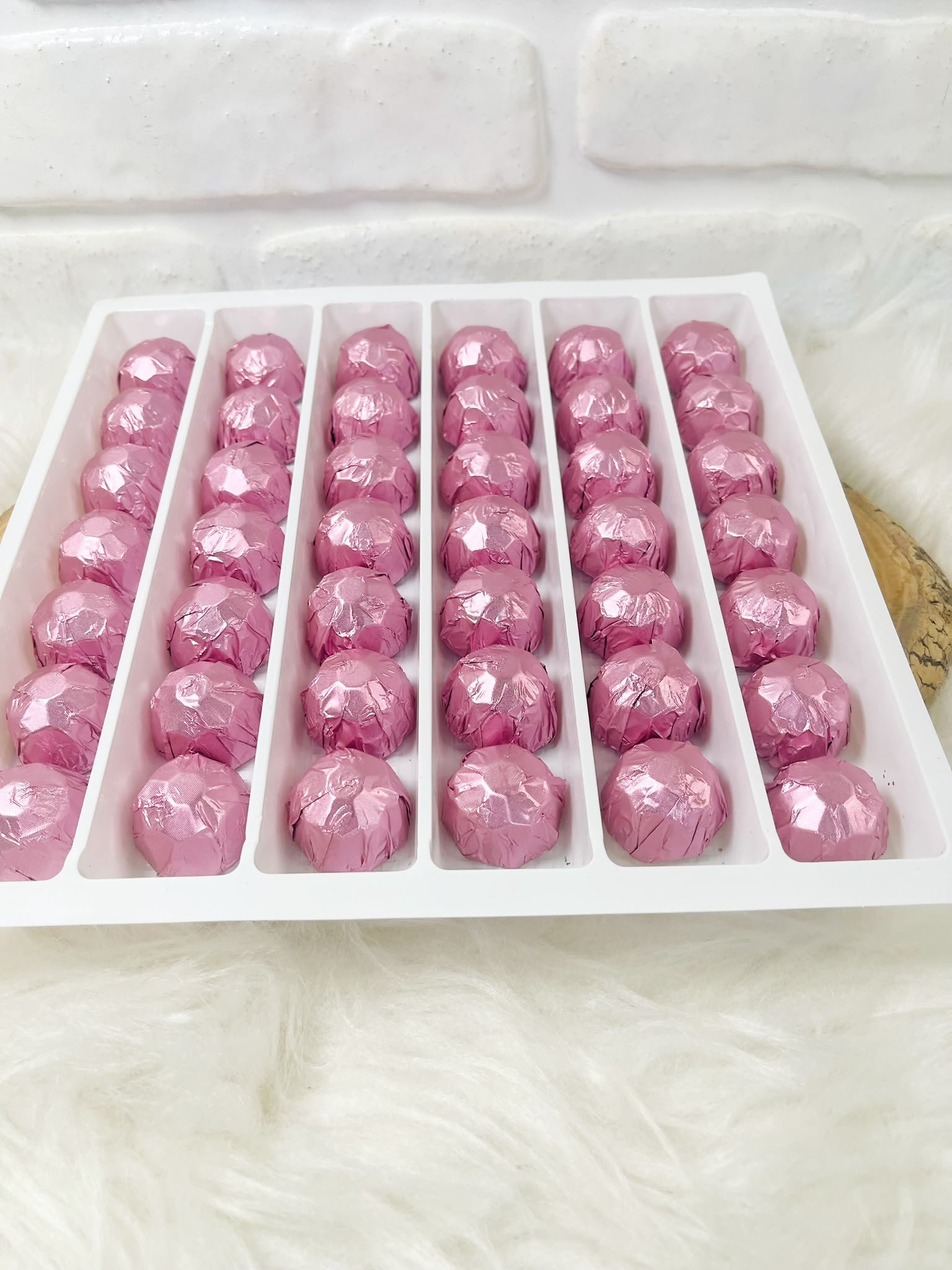 Pembe Folyolu Prizma Çikolata